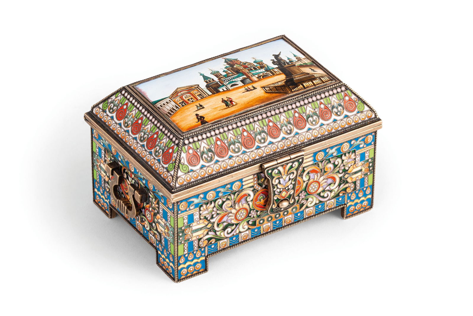 SCRIGNO IN ARGENTO E SMALTI, XX SECOLO: con bolli spuri di San Pietroburgo, 1908-1917, orafo Grachev Alt. cm 8, larg. cm 13, prof. cm 8; peso gr 785 A SILVER AND ENAMEL CHEST, 20TH CENTURY WITH SPURIOUS MARKS OF ST. PETERSBURG, 1908-1917, M