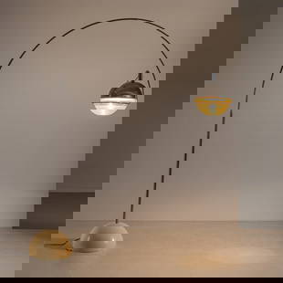 FABIO LENCI: Lampada da terra mod. Focus. Plastica, cemento, acciaio cromato, policarbonato. Produzione Guzzini 1972 ca. cm 230215x40 A FLOOR LAMP BY F. LENCI Forme n.41, giugno 1972, p. 16; Casa Amica n.26, sette
