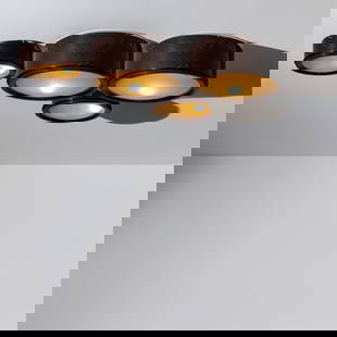 GINO SARFATTI: Quattro lampade a plafone ; soffitto mod. 3055. (Alluminio verniciato, scistallo stampato e curvato. Produzione Arteluce anni '60. cm 12x38; 8x26 FOUR WALL ; CEILING LAMPS BY G. SARFATTI M. Romanelli,