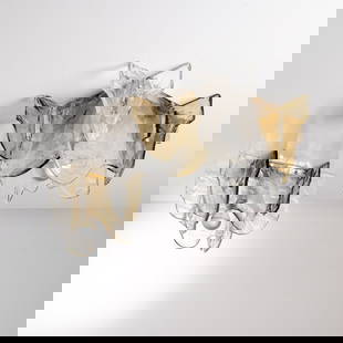 CARLO NASON: Due lampade da parete o soffitto. Metallo cromato, vetro trasparente lavorato a caldo con inclusione di vetro colorato. Produzione A. V. Mazzega anni '70. cm 40x40x25 A PAIR OF WALL ; CEILING LAMPS BY