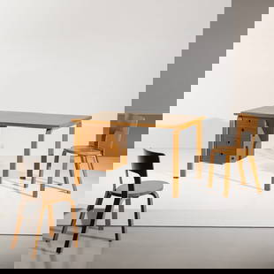 ALVAR AALTO: Scrivania e due sedie mod. 65. Legno di betulla. Produzione Artek anni '90. cm 70x122x76; cm 77x38x39 A DESK WITH TWO CHAIRS BY A. AALTO L'opera di Alvar Aalto. Catalogo della mostra a Palazzo Strozzi