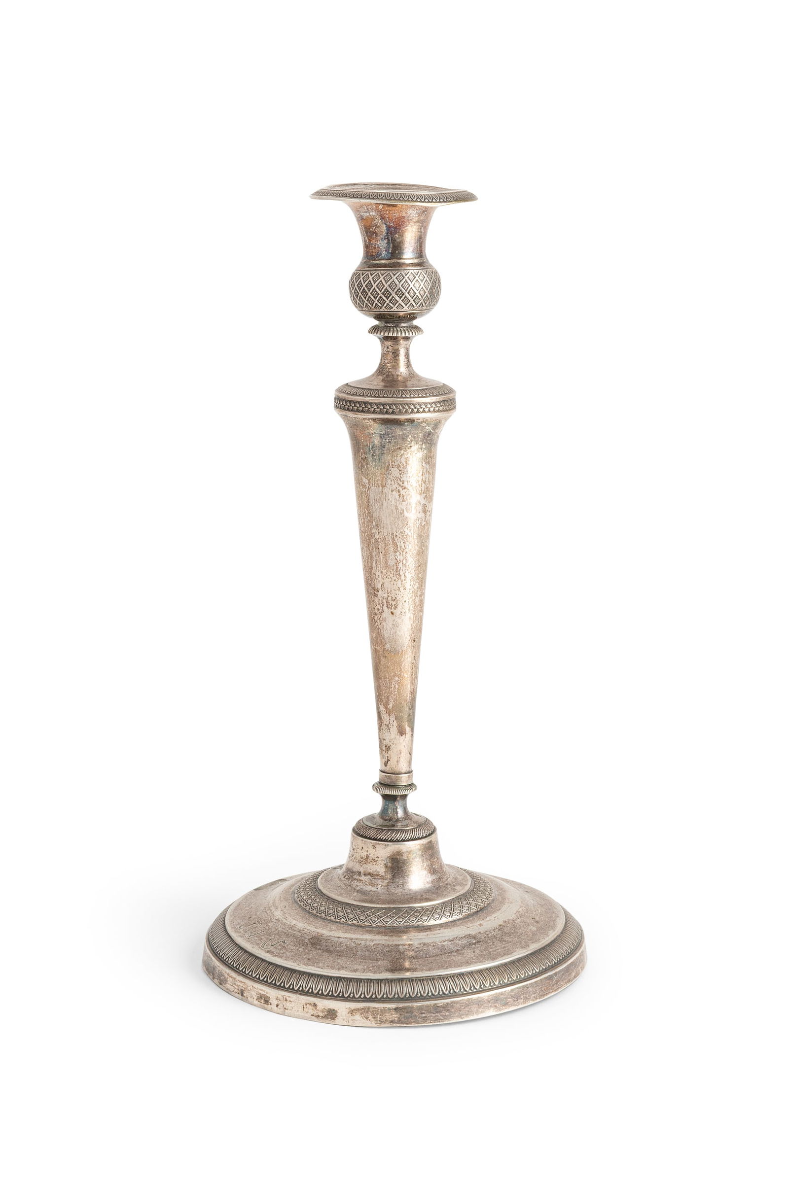 CANDELIERE IN ARGENTO, GENOVA, XIX SECOLO: a base circolare, corpo conico, bobeche con piattino; difetti Alt. cm 28; peso gr 368 AN ITALIAN SILVER CANDLESTICK, GENOA, 19TH CENTURY; DEFECTS