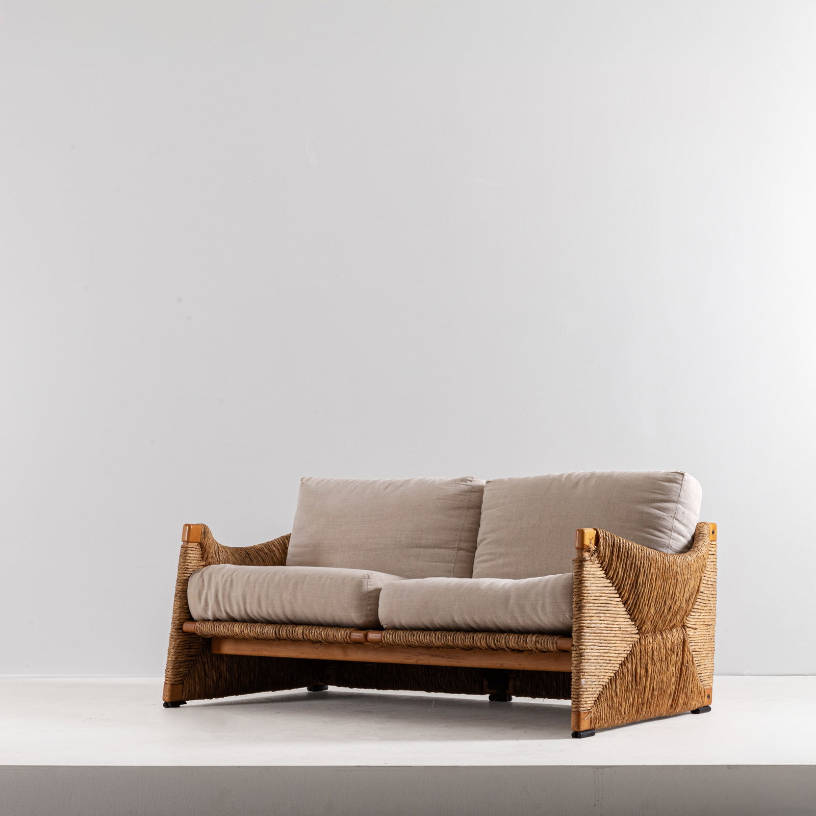 MARIO BELLINI (1 of 5)