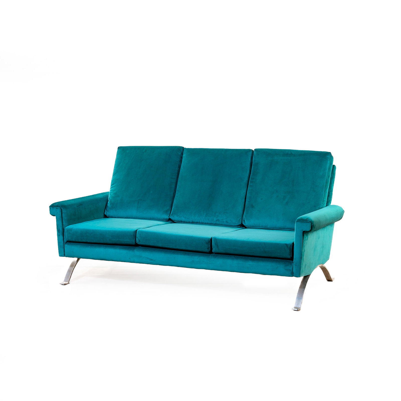 ICO PARISI: Divano mod. 875. Acciaio satinato, tessuto mbottito. Produzione Cassina anni '60. cm 83x178x85 A SOFA BY I. PARISI G. Bosoni, Made in Cassina, Skira, 2008, p.178; R. Lietti, Ico Parisi. Design.