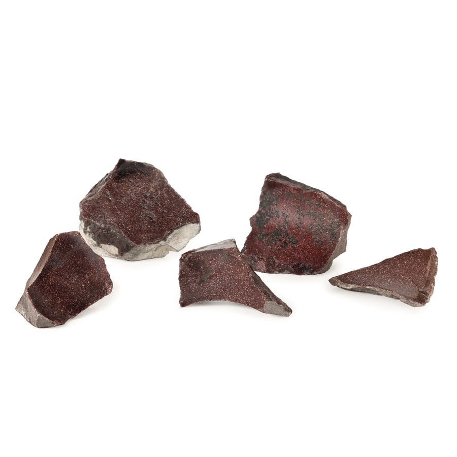 LOTTO DI CINQUE BLOCCHI DI PORFIDO ANTICO: di forma e misure diverse; difetti, graffi e sbeccature Il maggiore, cm 28X19X8 A GROUP OF FIVE PORPHYRY BLOCKS; DEFECTS, SCRATCHES AND CHIPS (5)