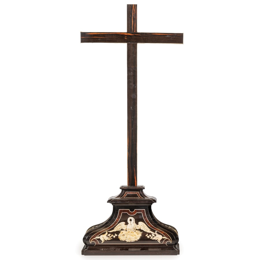 BASE PORTA CROCE IN EBANO E AVORIO, TORINO, XVIII (1 of 3)