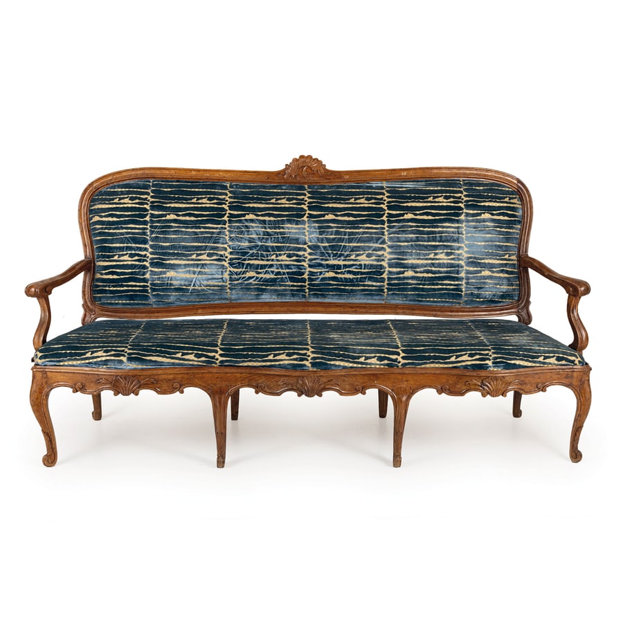 DIVANO IN LEGNO DI NOCE, STATO PONTIFICIO, XVIII SECOLO (1 of 1)