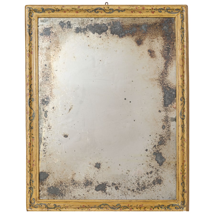 COPPIA DI SPECCHIERE IN LEGNO DIPINTO, FINE DEL XVIII: SECOLO squadrate e modanate, decoro a ramage floreale policromo; difetti, restauri, poche tracce di tarlo, possibili ritocchi nella laccatura, gli specchi antichi forse non coevi Cm 81X63 Luce, cm 71X