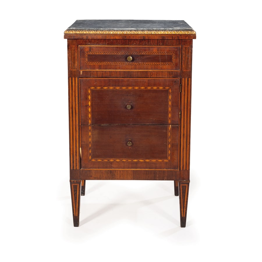 COPPIA DI COMODINI IMPIALLACCIATI IN LEGNI VARI, (1 of 3)