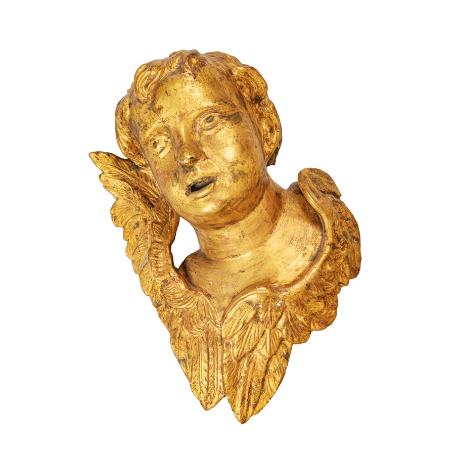 GRUPPO IN LEGNO SCOLPITO E DORATO, XVIII-XIX SECOLO: raffigurante testa di cherubino alato (probabilmente in origine parte di un apparato più ampio); difetti, cadute, mancanze e rifacimenti nella doratura Cm 43X26X14 A SCULTED AND GILT WOOD GROUP,