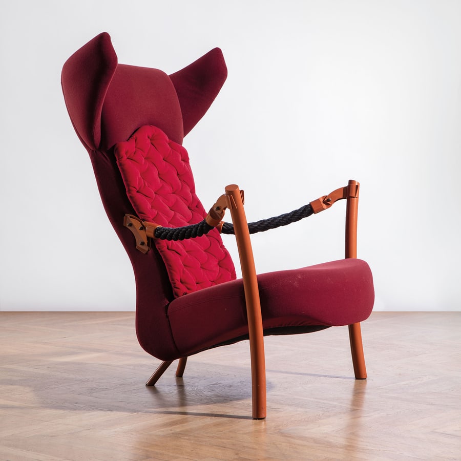 TONI CORDERO: Poltrona bergère mod. Faia. Metallo smaltato, corda tinta, ottone, tessuto imbottito. Produzione Sawaya & Moroni Italia, 1993 ca. Provenienza, negozio TopTen, Torino. cm 112x91x90 ca. AN ARMCHAIR