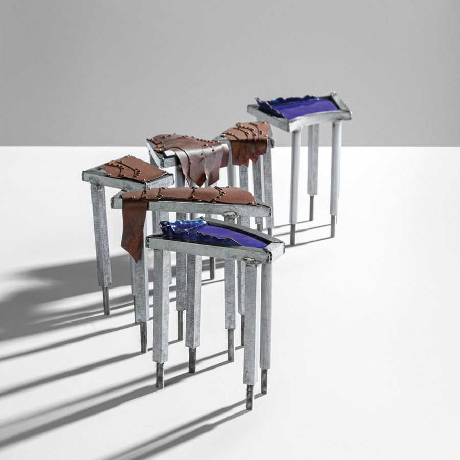 TONI CORDERO: Modellino del tavolo componibile Caprimulgo. Acciaio, metallo patinato, rame smaltato a gran fuoco. Esecuzione Del Campo et al.; Edizione Sawaya & Moroni, Italia, 1990 ca. Nel suo processo di studio,