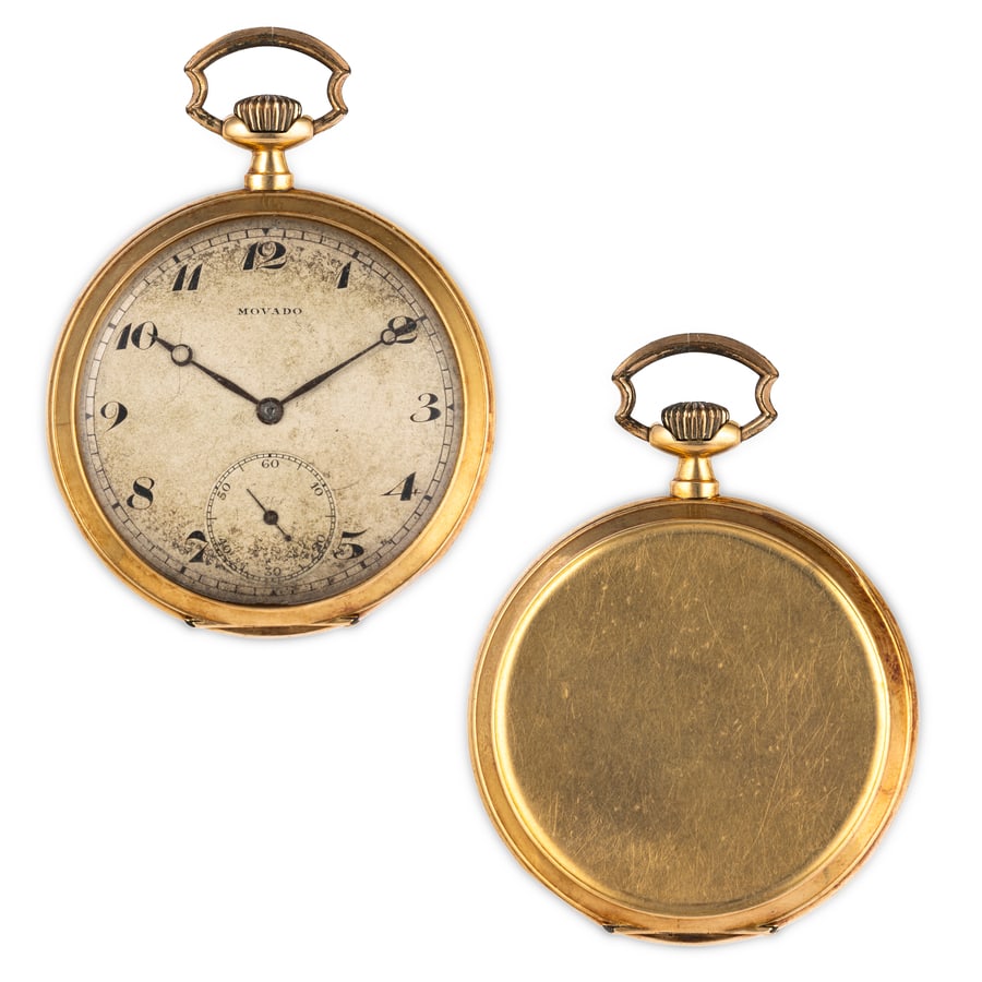 MOVADO, OROLOGIO DA TASCA IN ORO, SVIZZERA 1940 CIRCA: Epoca: 1940 circa Materiale: ORO 18K Diametro: 49 mm Cassa: liscia Movimento: meccanico a remontoir Scappamento: ancora Peso: 68,3 g Marciante: si Da revisionare: si Note: MOVADO, AN 18K YG OPEN FACE 