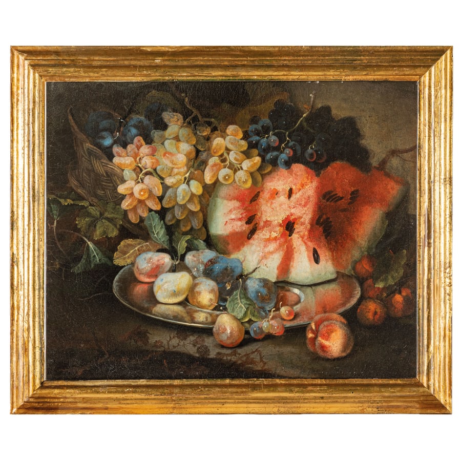 PIETRO NAVARRA: (attivo a Roma tra il 1685 e il 1714) Natura morta con uva, pesche, susine e melone Olio su tela, cm 44,6X55 Inscritto sul verso del telaio 'Ab?Minÿon'. Provenienza: Collezione privata Navarra