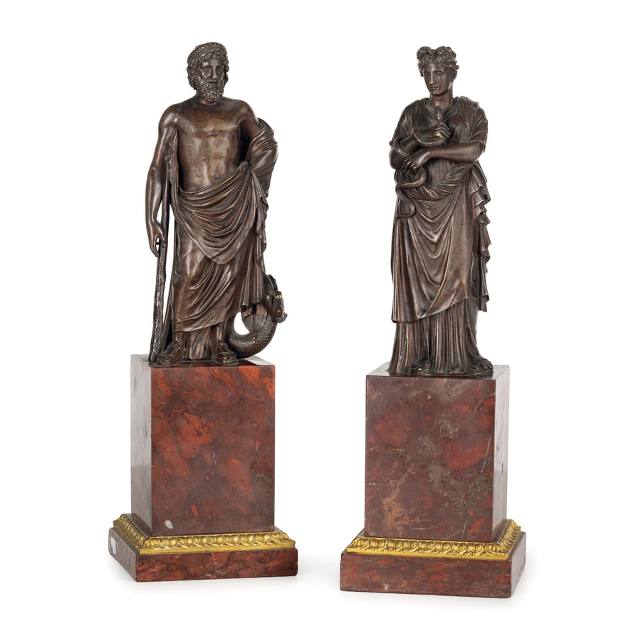 COPPIA DI SCULTURE IN BRONZO PATINATO, XIX SECOLO: rappresentanti figure mitologiche su base a plinto in marmo rosso e bronzo dorato; minori difetti e pochi graffi, il marmo con poche sbeccature ai bordi Cm 27X10 Le figure, cm 16,5x7 A PAIR OF