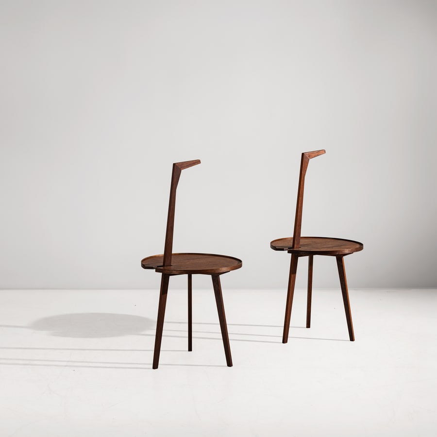 FRANCO ALBINI: Due tavolini mod. TN6, Cicognino. Legno di frassino massello, multistrato impiallacciato in legno di teak. Produzione Poggi 1953 ca. cm 81x40x40 A PAIR OF SIDE TABLES BY F. ALBINI I. De Guttry, M. P.