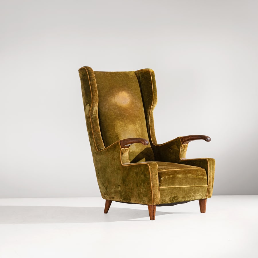 PIER LUIGI COLLI: Poltrona mod. Rol. Legno, tessuto imbottito. Produzione Colli, Torino anni '40. cm 107x67x80 A SINGLE ARMCHAIR BY P. L. COLLI D. Alaimo e S. Mira, Colli. Interni altoborghesi: una storia di eccellenza