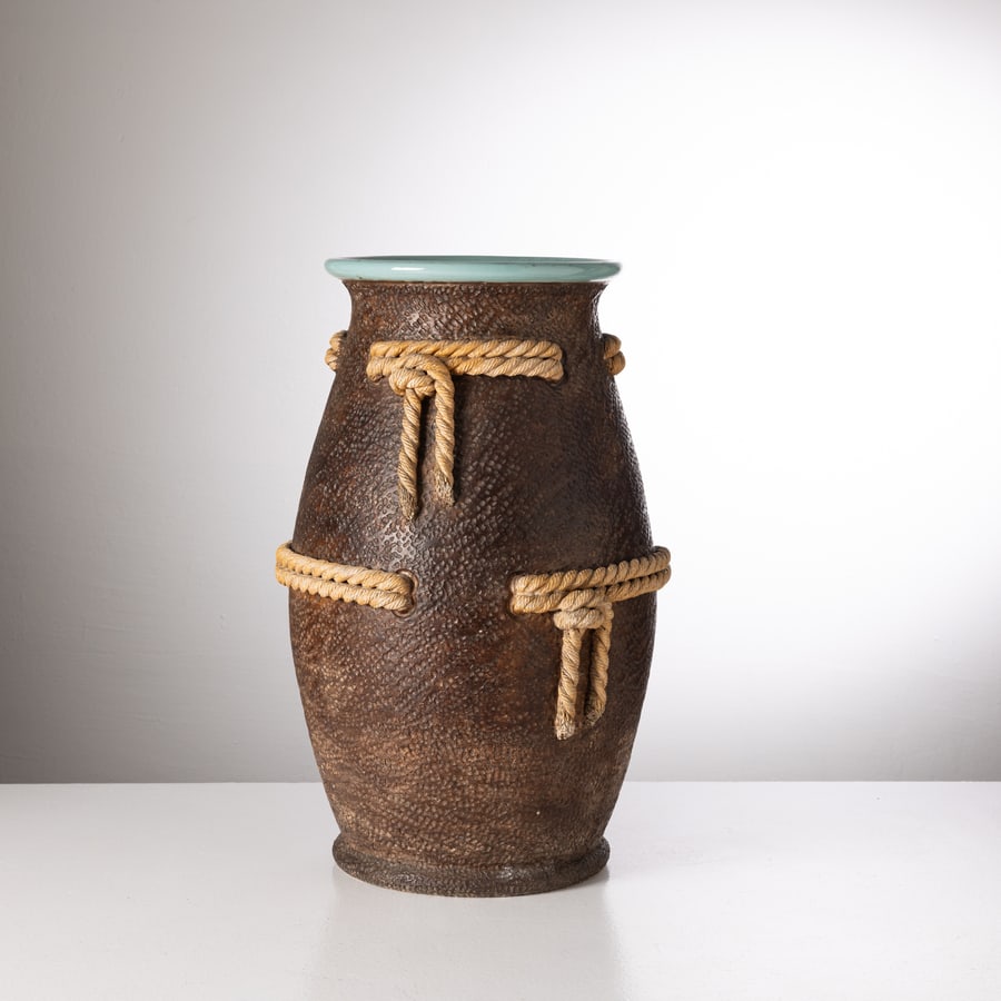 ILSA: Vaso. Terracotta invetriata decorata a mano. Produzione Ilsa Albisola anni '50. cm 51x33x33 A CERAMIC VASE BY ILSA ALBISOLA Buone condizioni generali. Piccole righe, leggeri graffi, normali segni di