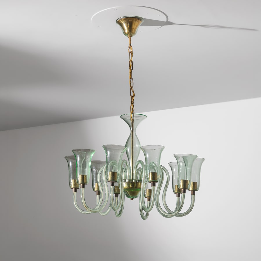 SEGUSO (ATTRIB. A): Lampada a sospensione. Ottone, vetro colorato soffiato. Murano, anni '50-'60. cm 91x65 ca. A CEILING LAMP ATTRIBUTED TO SEGUSO Condizioni generali molto buone. Righe, segni di usura. Lieve ossidazione