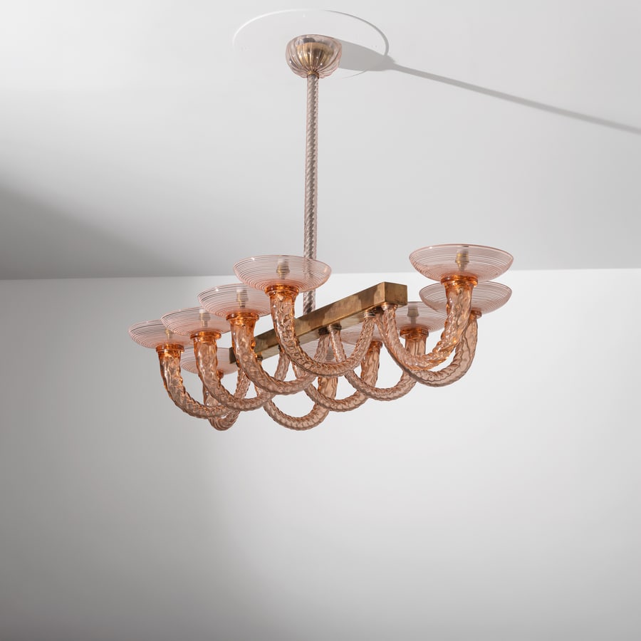 ERCOLE BAROVIER: Lampada a sospensione. Ottone, vetro rigatino. Esecuzione Barovier & Toso anni '40. cm 86x127x60 ca. A CEILING LAMP BY E. BAROVIER Buone condizioni. Piccole righe, normali segni di usura, lieve