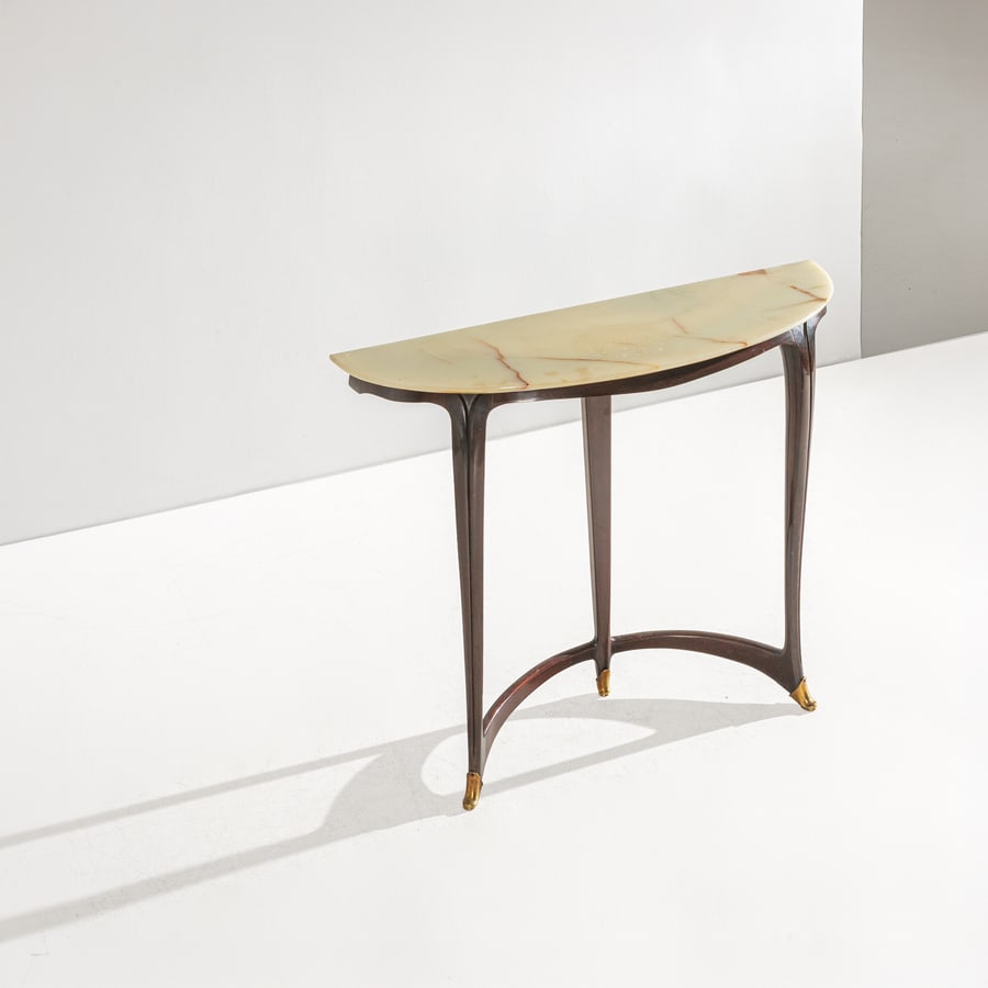 ENRICO RAVA (ATTRIB. A): Consolle. Legno, ottone, marmo. Italia anni '50. cm 81x101x34 A CONSOLLE ATTRIBUTED TO E. RAVA Buone condizioni generali. Piccole righe, leggeri graffi, normali segni di usura. Piccole mancanze.