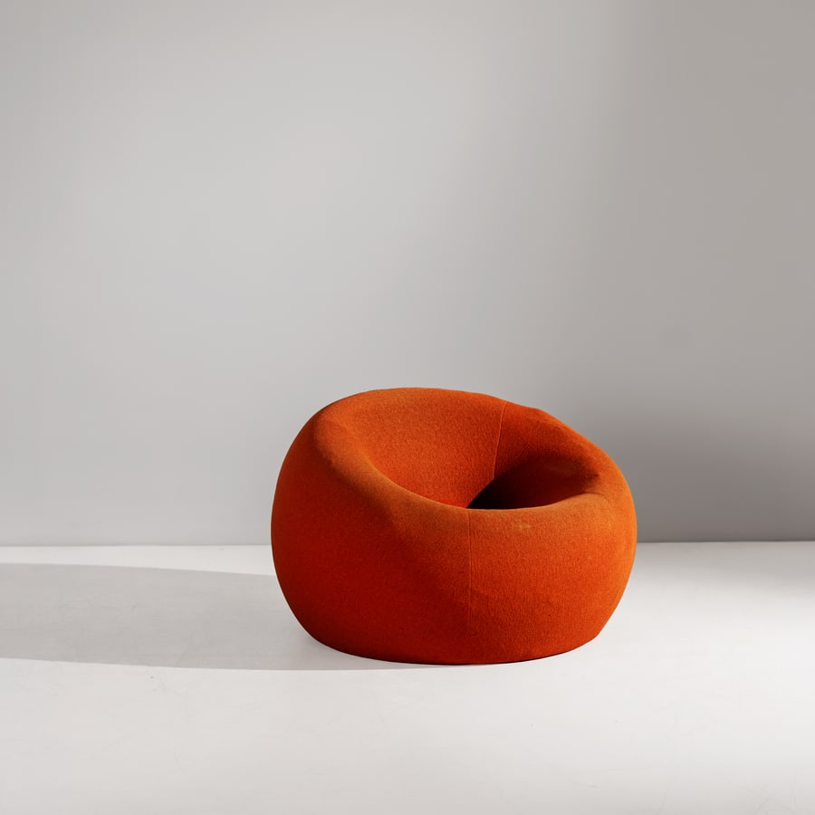 GAETANO PESCE: Poltrona mod. UP3. Poliuretano espanso rivestito di tessuto elastico. Produzione B&B, 1969 ca. cm 63x90x90 AN ARMCHAIR BY G. PESCE M. Mastropietro, R. Gorla, Un'industria per il design La ricerca, i