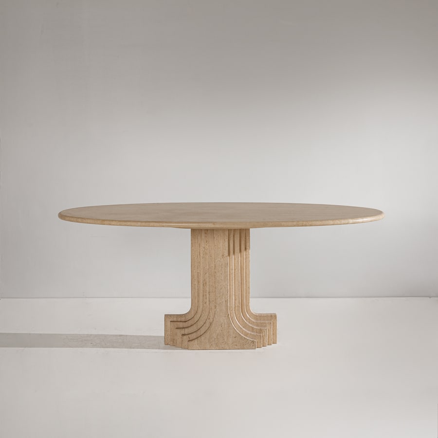 CARLO SCARPA: Tavolo ; console da centro mod. Argo. Marmo travertino. Produzione Simon Gavina 1970 ca. cm 72x180x100 A table by C. Scarpa AA.VV., Dino Gavina. Ultrarazionale Ultramobile, Accademia di Belle Arti di