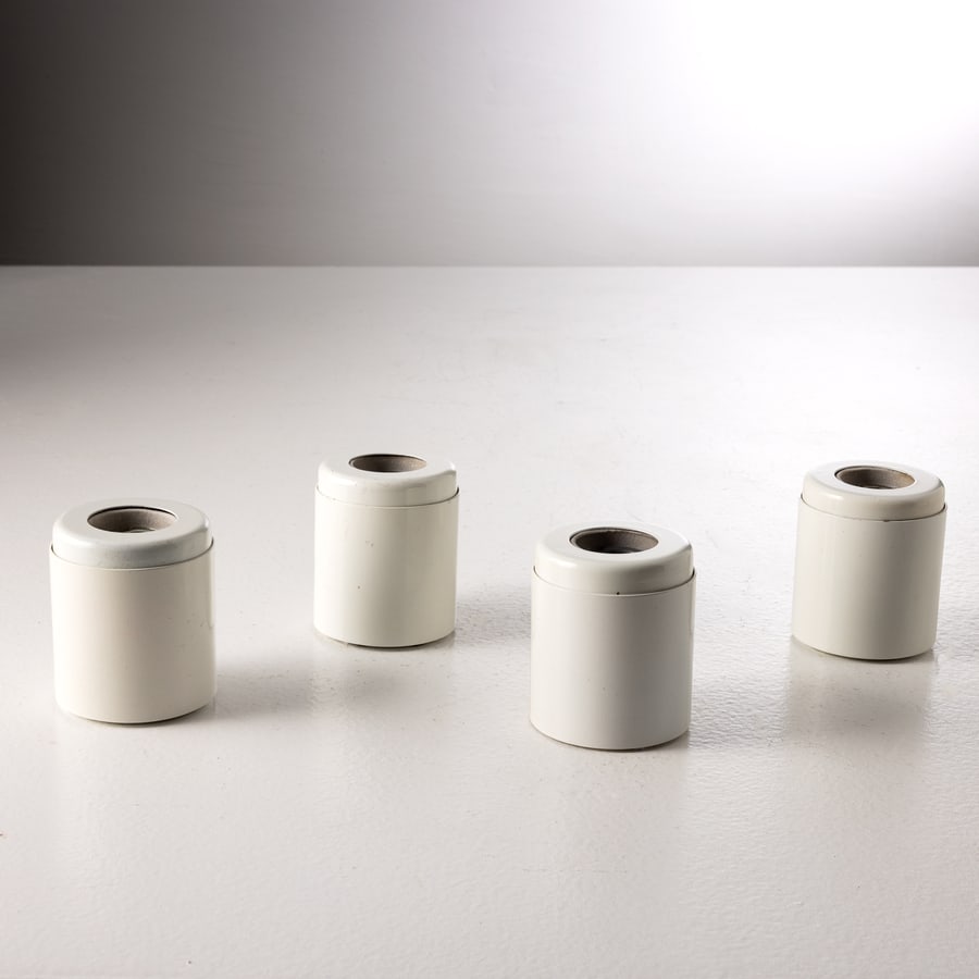 GINO SARFATTI: Quattro lampade a plafone mod. SP14. Alluminio verniciato. Produzione Arteluce, anni '70. Etichetta del produttore cm 9x7x7 FOUR WALL/CEILING LAMPS BY G. SARFATTI Buone condizioni generali. Piccole