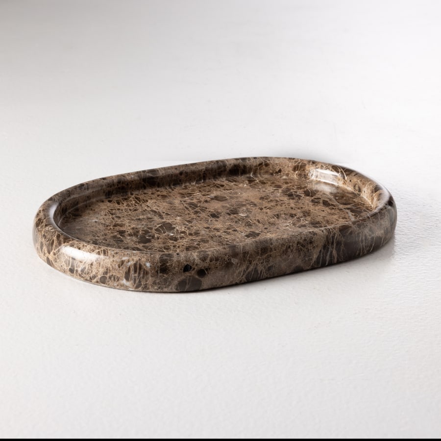 UP & UP (ATTRIB. A): Uno svuota tasche. Marmo tornito. Italia anni '70. cm 3x30x20 A MARBLE BOWL ATTRIBUTED TO UP & UP Condizioni molto buone. Piccole righe, leggeri graffi, normali segni di usura, lievissimi aloni.