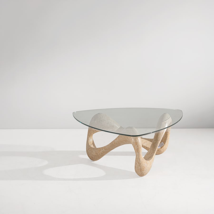 MANIFATTURA ITALIANA: Tavolo basso. Legno patinato a pietra, cristallo molato. Italia anni '80. cm 44x100x100 AN ITALIAN LOW TABLE. Buone condizioni generali. Piccole righe, leggeri graffi, normali segni di usura. Piccole