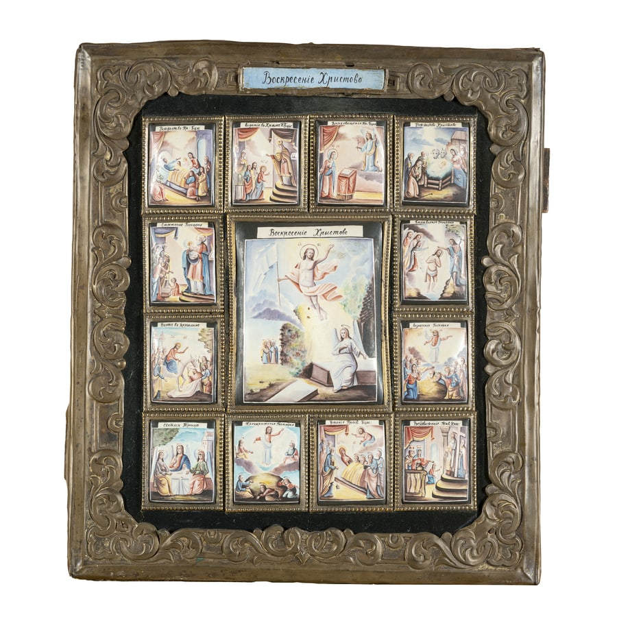 ICONA RUSSA RAFFIGURANTE LE FESTE, FINIFT CON BASMA IN: METALLO, XIX-XX SECOLO Smalto su ceramica; restauri e mancanze cm 36x31 A RUSSIAN ICON OF THE FEASTS WITH FINIFT AND METAL OKLAD, 19TH-20TH CENTURY; RESTORATIONS AND LOSSES