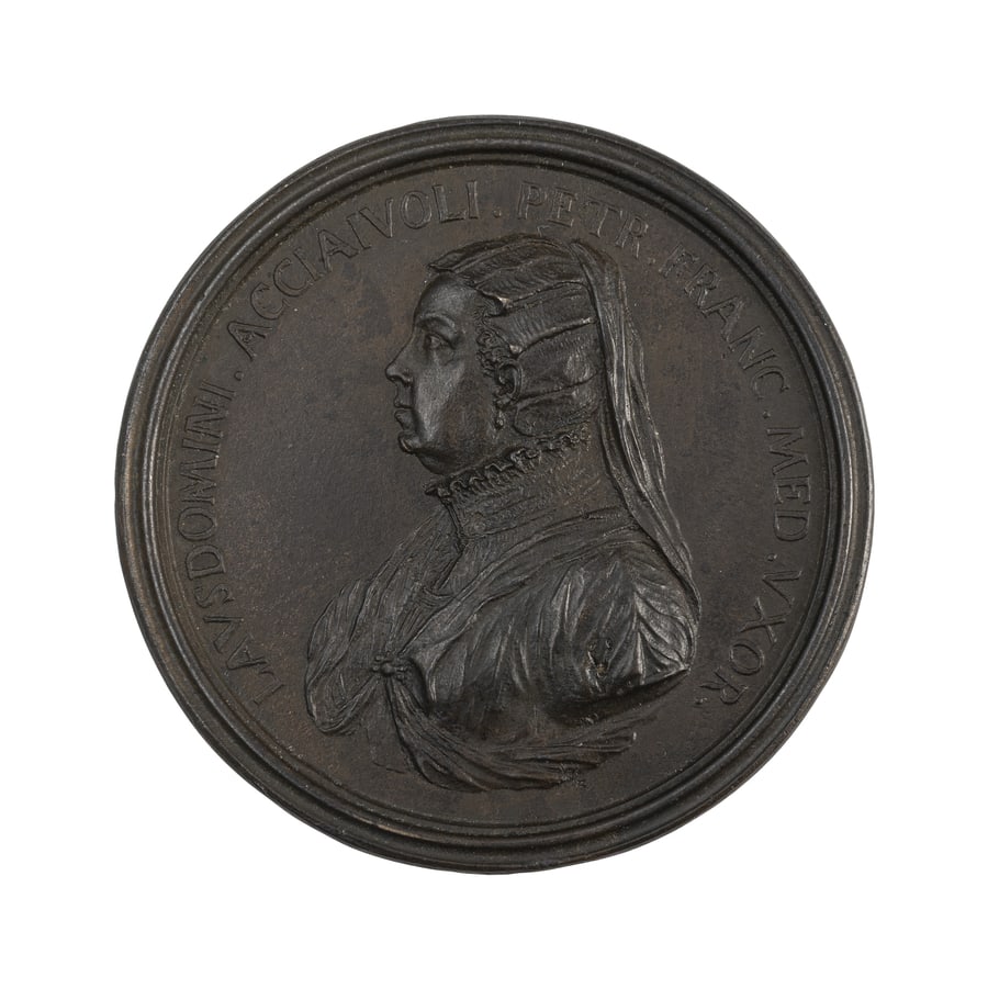 MEDAGLIE ITALIANE. LAUDOMIA ACCIAIOLI (XV sec.): Opus Antonio Selvi. Serie Medicea. Fusione in bronzo. 162 gr. 85,5 mm. D: Busto a sinistra con veste accollata, cuffia e veli che ricadono sulle spalle. Attorno LAVSDOMINI. ACCIAIVOLI. PETR.FRANC. MED
