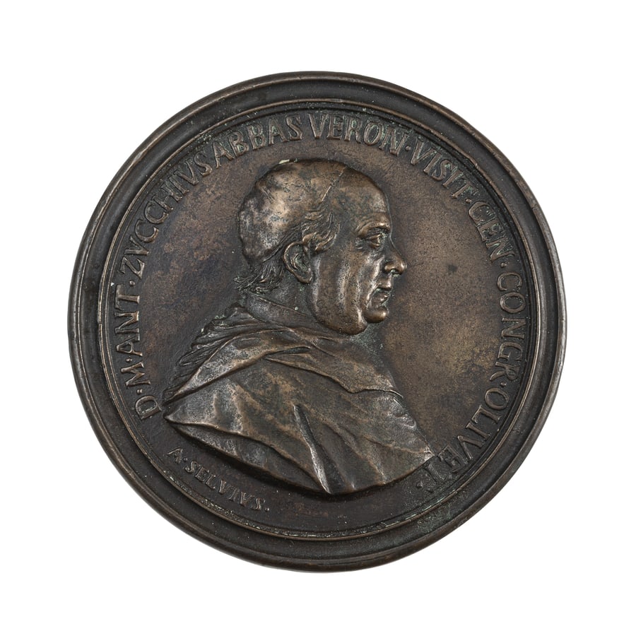 MEDAGLIE ITALIANE. MARCO ANTONIO ZUCCHI (1696-dopo: 1750) Opus Antonio Selvi. Fusione in bronzo 188 gr. 88,5 mm. D: Busto a destra con zucchetto e veste dell'Ordine. Intorno D. M. ANT. ZVCCHIVS ABBAS VERON. VISIT. GEN. CONGR. OLIVET. Sotto la troncatur