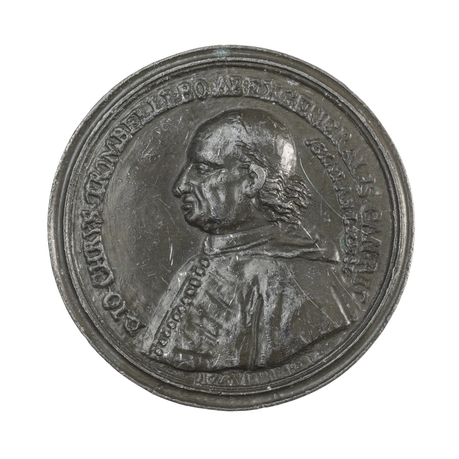 MEDAGLIE ITALIANE. GIOVANNI CRISOSTOMO TORMBELLI: (1697-1784) Opus da Giovanni Zanobio Weber. Fusione in piombo (?) 162 gr. 84 mm. D: Busto a sinistra con zucchetto e mantellina. Intorno D. IO. CHRYS. TROMBELLI. BO. AB. EXGENERALIS. CAN. REG. e in se
