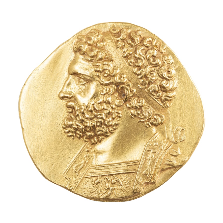 RIPRODUZIONE IN ORO DI UNA MONETA ANTICA (1 of 2)