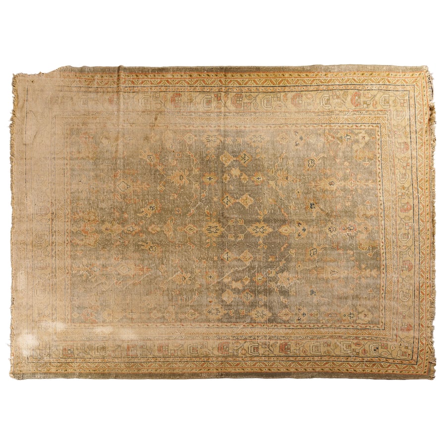 TAPPETO ANATOLICO, USHAK, CIRCA 1900: Visibilmente usurato, mancanze perimetrali, macchie Cm 258x350 ANATOLIAN RUG, USHAK, CIRCA 1900; WORN, LOSSES, SPOTS Visibilmente usurato, mancanze perimetrali, macchie WORN, LOSSES, SPOTS