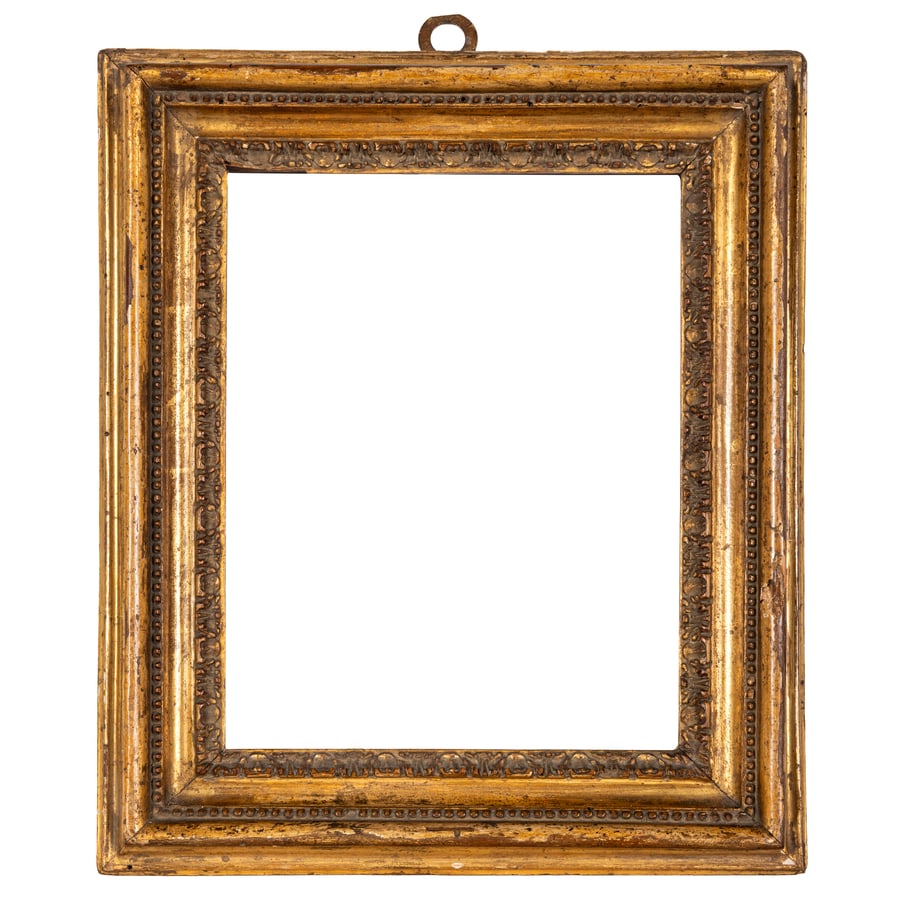 CORNICE BAROCCA IN LEGNO DORATO, XVIII SECOLO: un profilo perlinato e un altro fogliato; difetti, minori mancanze e poche tracce di tarlo e mancanze nella doratura Cm 33,5X28,5 Luce, cm 23X18 Battuta, cm 24X18,8 A BAROQUE GILDED WOOD FRAME, 18TH C