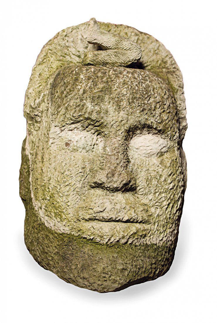 ENZO CUCCHI (1949-): L'IDOLO DELLA LUCE, 1998 - Scultura in Marmo della Maiella, cm 110X62 - Firmato - Opera registrata presso l'Archivio Cucchi - Provenienza: - Collezione privata, Roma - Esposizioni: - "Mostra di Enzo C