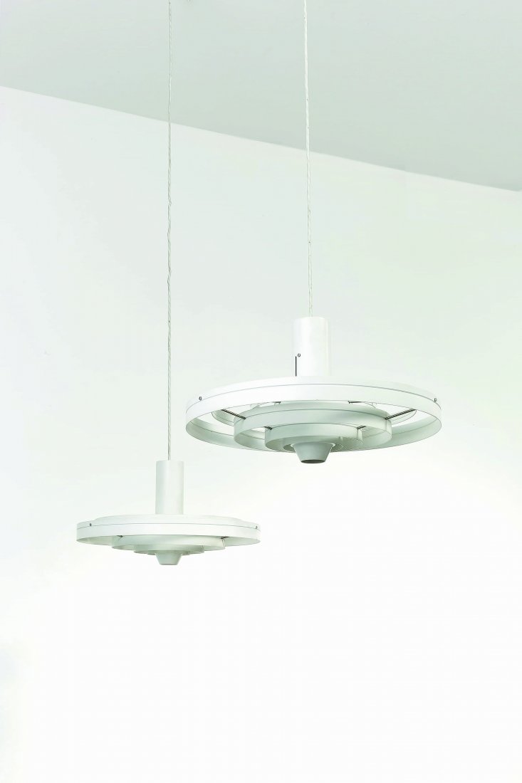 SOPHUS FRANDSEN - 2: Coppia di lampade a sospensione Fibonacci anni '60. Alluminio verniciato A PAIR OF CEING LAMPS BY S. FRANDSEN diametro cm 48