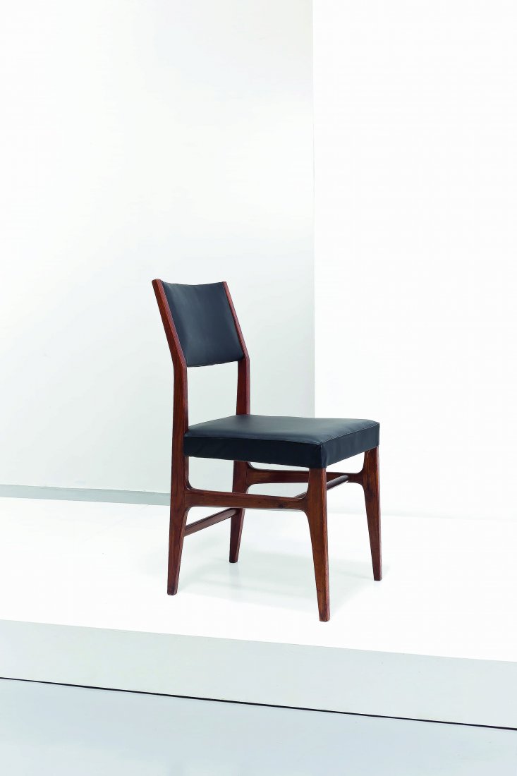 GIO PONTI: Sedia, Cassina anni '50. Legno, vinilpelle imbottitaParere favorevole Gio Ponti Archive U. La Pietra, "Gio Ponti", Milano 1995, p. 204 A CHAIR BY G. PONTI