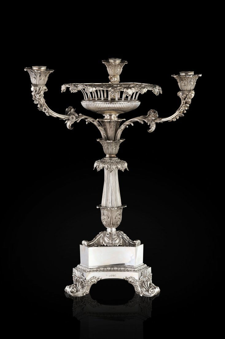 CANDELABRO DA CENTRO IN ARGENTO, LONDRA, 1829, ORAFO B. (1 of 1)