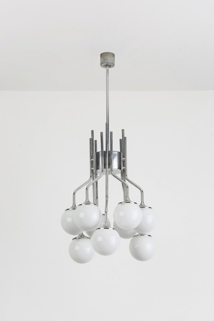 GOFFREDO REGGIANI: A CEILING LAMP BY G. REGGIANI - Lampada a sospensione anni '70. Metallo cromato, vetro opalino - cm 106x60