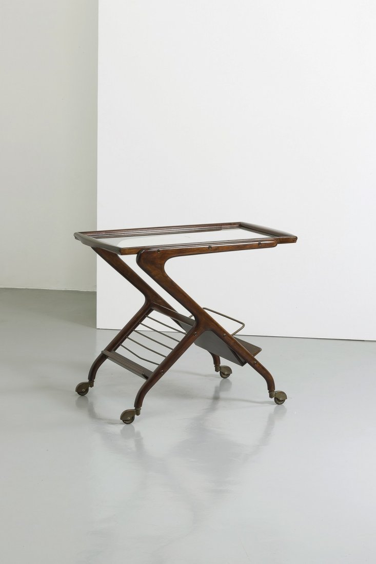 MANIFATTURA ITALIANA: AN ITALIAN TROLLEY - Carrello porta vivande anni '50. Legno, cristallo molato, ottone - cm 68,5x84x49,5