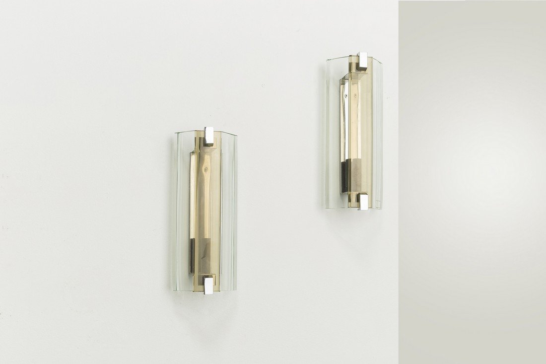 VECA - 2: A PAIR OF WALL LAMPS BY VECA - Coppia di lampade da parete anni '60. Cristallo molato, ottone cromato - cm 28x10,5x7,5