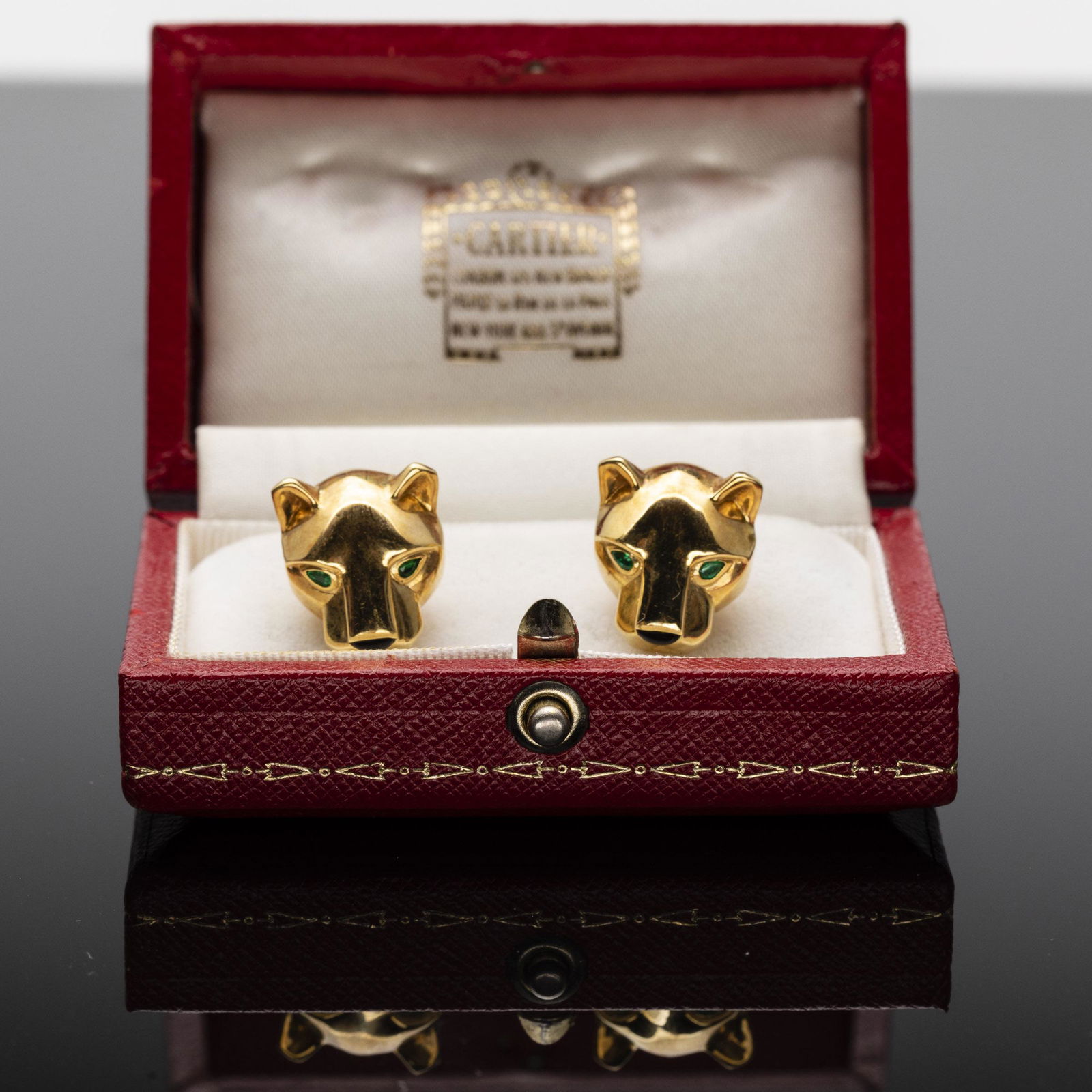 Pair of Cartier Jaguar 18K Gold Cufflinks (1 of 11)