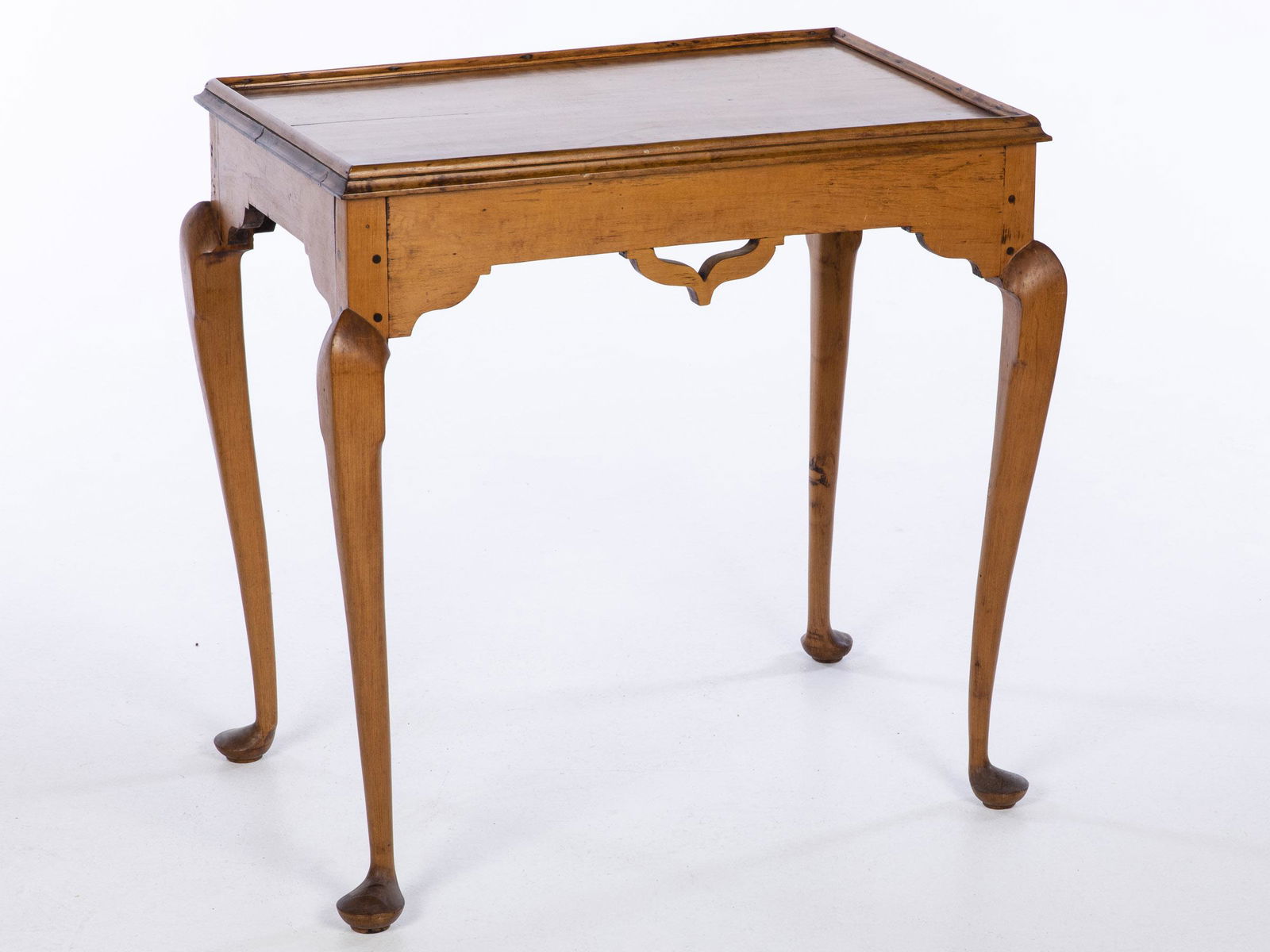 American Queen Anne Maple Tea Table (1 of 13)