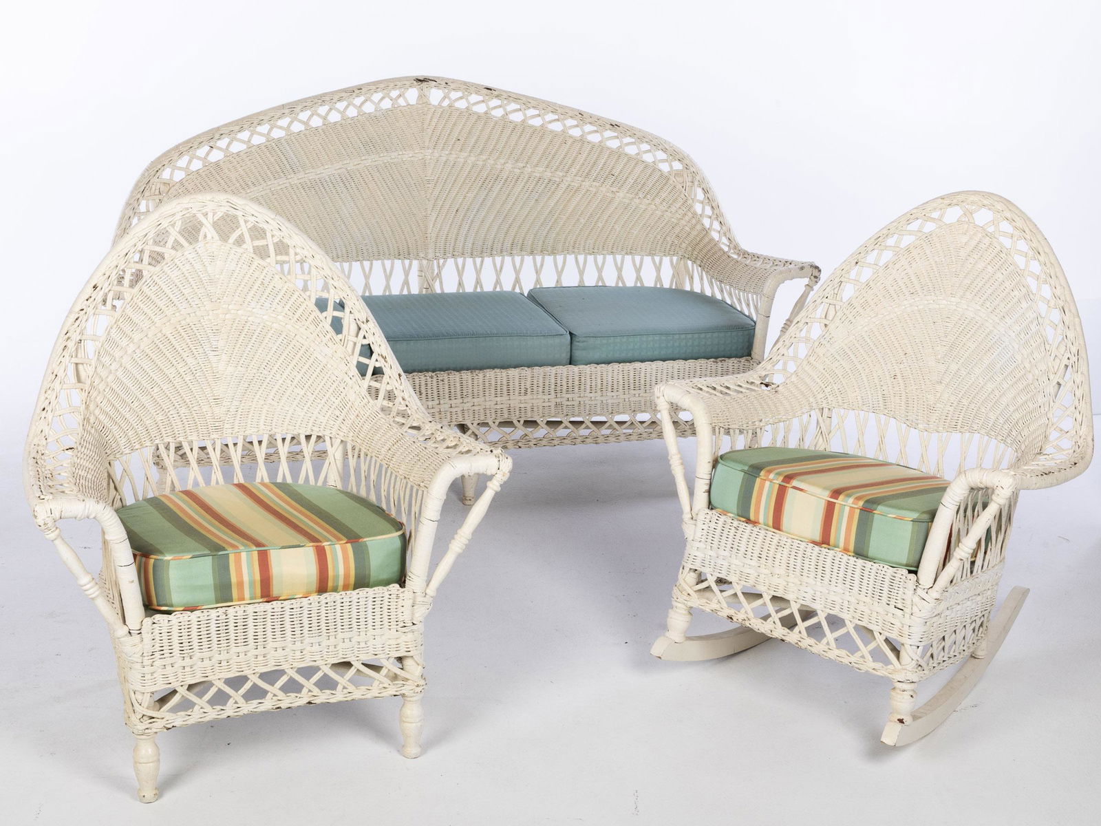 Antique 3 Piece Painted Wicker Set (1 of 10)