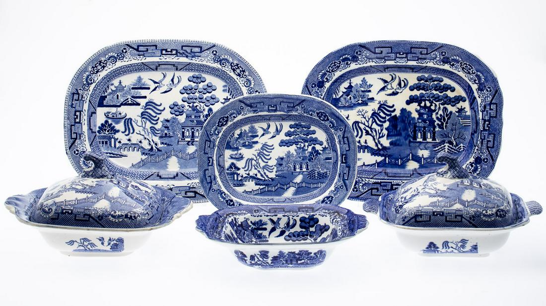 6 English Blue Willow Stoneware Serving Articles (1 of 13)