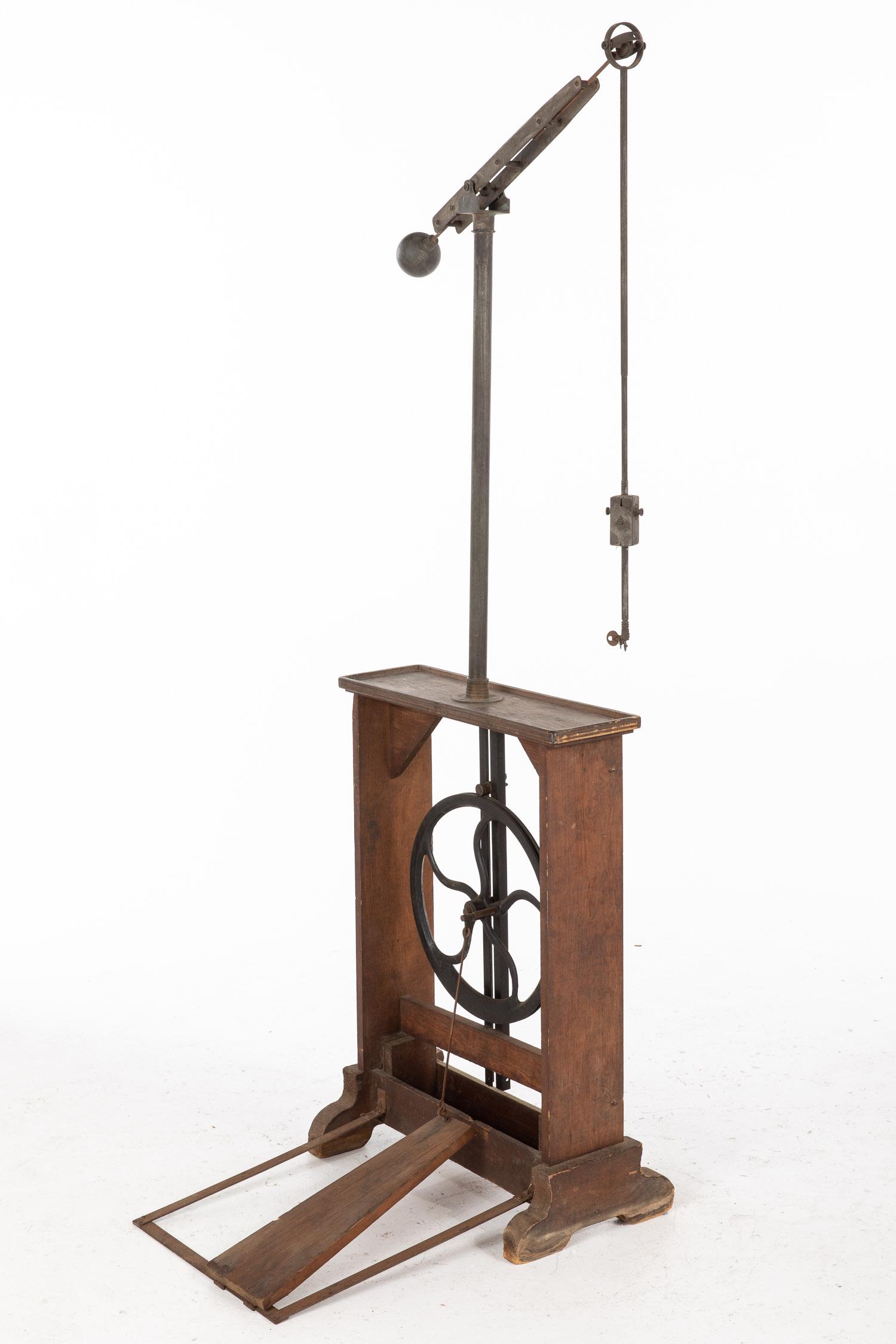 Vintage Foot Operated Tattoo Machine (1 of 11)