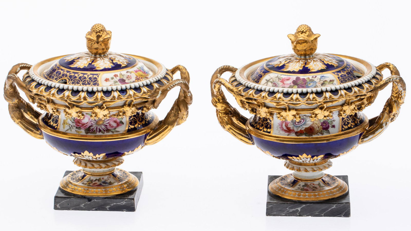 Pair Chamberlains Worcester Blue and Gilt Urns, 19 C (1 of 12)